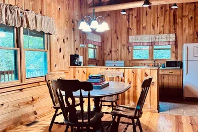Dining table seats 4-6