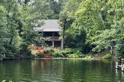 F-CATCH YA LATER - This is our most secluded cabin with private driveway
