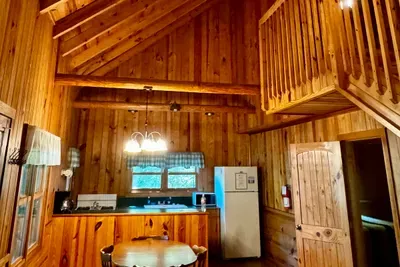 20ft vaulted ceiling
