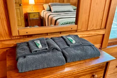 Fresh towels and body wash