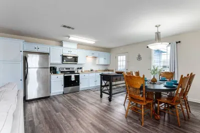 Picture your family and friends having a good time here....ah, this is the life!