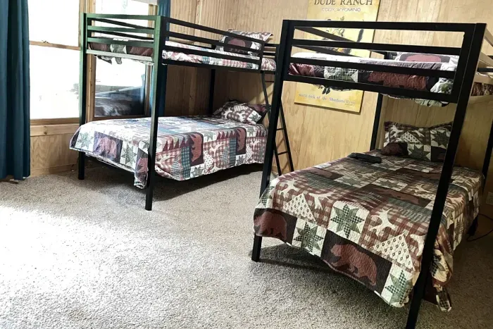 4 single bunks cabin 2
