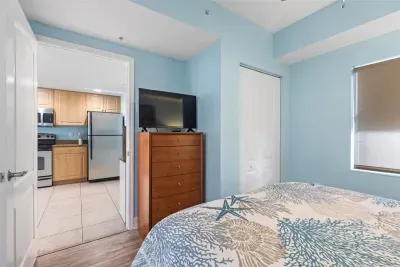 Guest bedroom