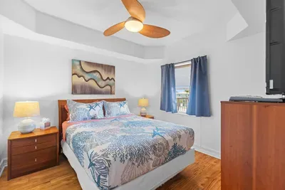 Coastal Serenity - Relaxing Beach Retreat - image 29 of 40