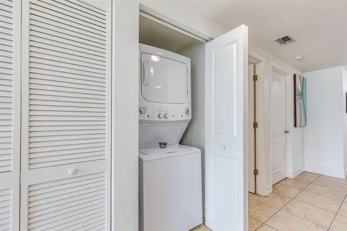 Stackable Washer/Dryer combo