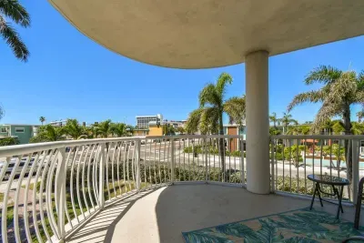 Coastal Breeze 208 - image 8 of 50