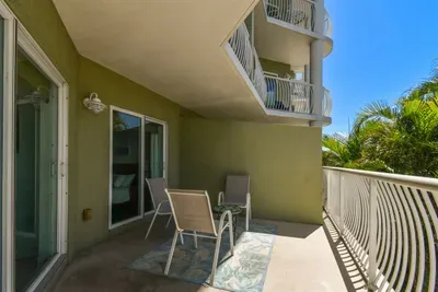 Coastal Breeze 208 - image 36 of 50