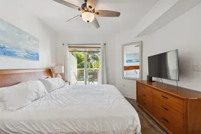 Coastal Breeze 208 - image 26 of 50