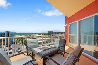 Balcony, great views of the gulf