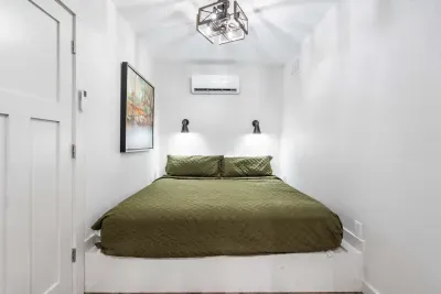 The serene studio offers space & privacy after a day spent exploring