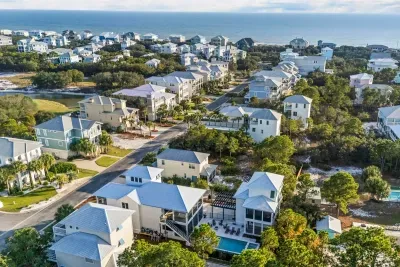 Kiva Dunes neighborhood setting