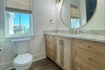 Bathroom vanity