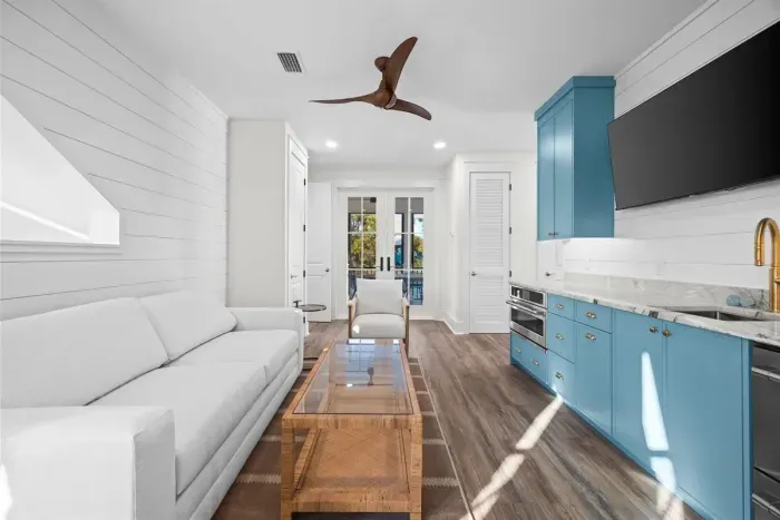 Living area with kitchenette