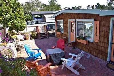 Downing Cottage Lodge Hill - image 2 of 26