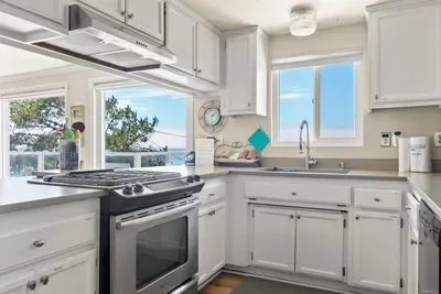 Kitchen/View