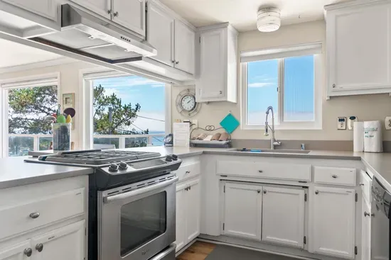 Kitchen/View