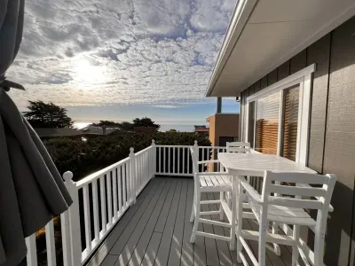 Sea View Cottage Moonstone Beach - image 6 of 19