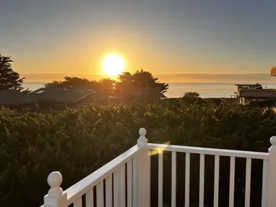 Sea View Cottage Moonstone Beach - image 7 of 19
