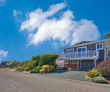 Sea View Cottage Moonstone Beach - image 3 of 19