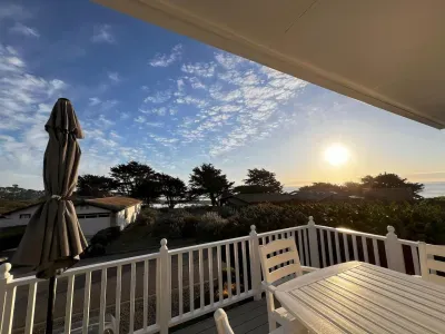 Sea View Cottage Moonstone Beach - image 5 of 19