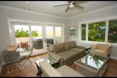 2nd Floor Family Room