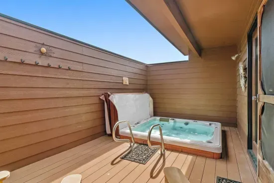 Hot Tub off of master bedroom