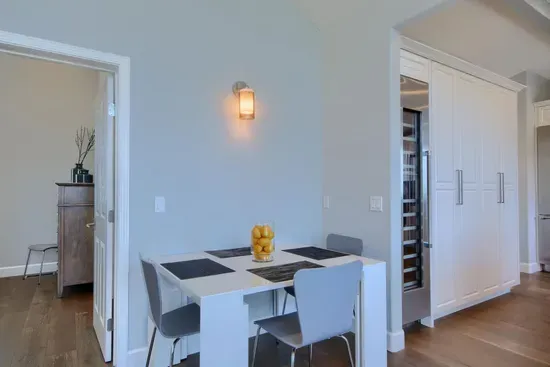 Beachside Retreat Park Hill
