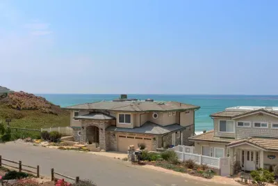 Beachside Retreat Park Hill - image 3 of 33