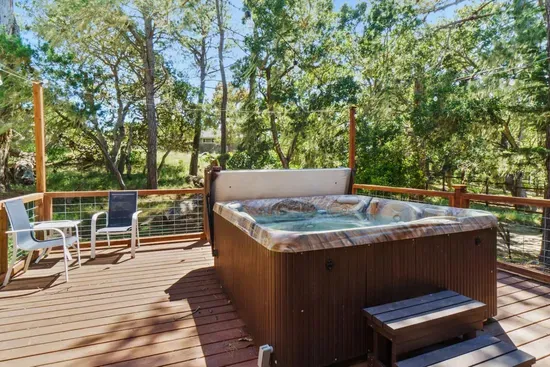 Hot tub
