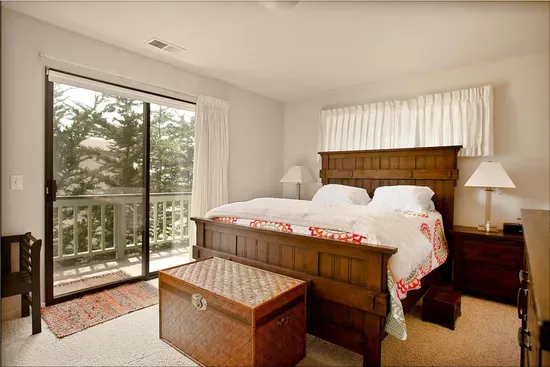 Downstairs Queen Bedroom