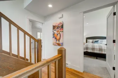 Second level offer the Master and Guest Bedrooms, with secondary detached full-bath. 