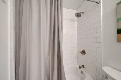 Newly renovated tub-shower!