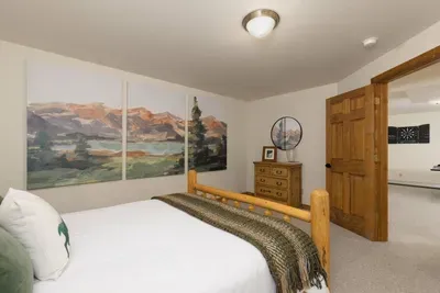 Downstairs bedroom has own private bathroom