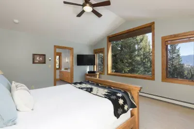 Wake up every day to this view!