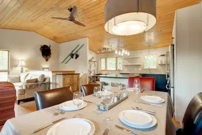 This place is perfect for 6 people. It is both kid and adult friendly!