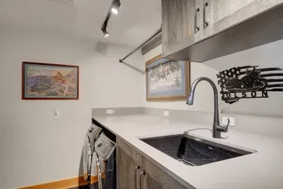 Nice new laundry area complete with everything you need to stay awhile! 