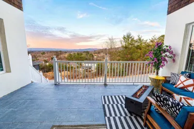 Step on to the deck and your jaw might just drop!  Amazing views and downtown Asheville an easy 15 min drive away!