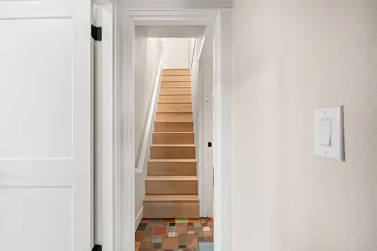 N Lee - ENTIRE HOME