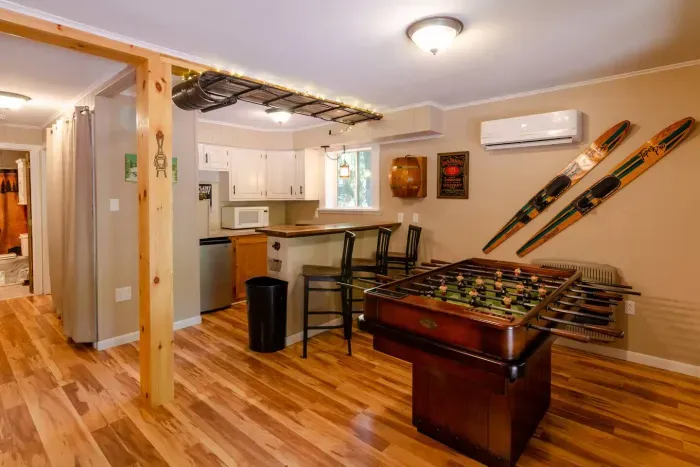 Bar and Games