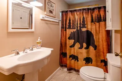 Full Bathroom - 2