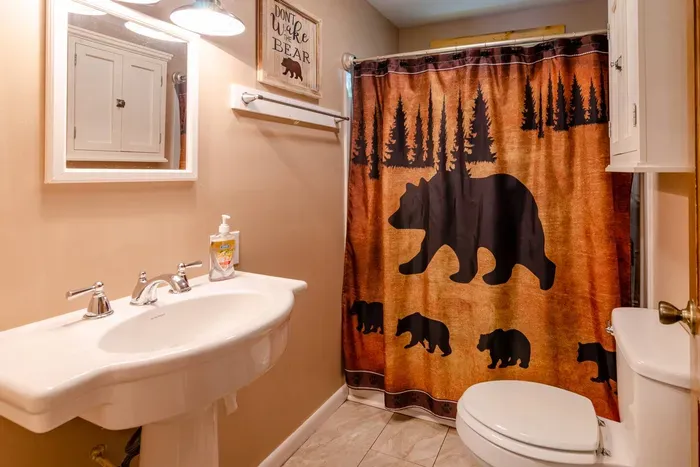 Full Bathroom - 2