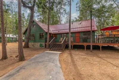The Gingerbread House | Sauna, HotTub, Lake Access - image 50 of 89