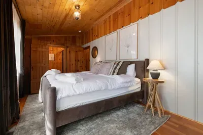 The Gingerbread House | Sauna, HotTub, Lake Access - image 6 of 89