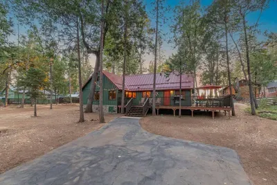 The Gingerbread House | Sauna, HotTub, Lake Access - image 66 of 89