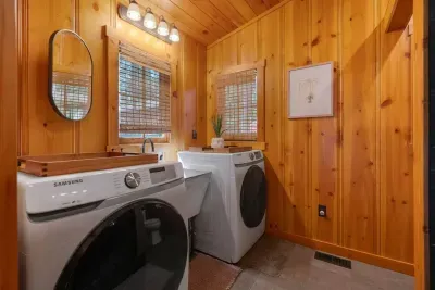 The Gingerbread House | Sauna, HotTub, Lake Access - image 30 of 89