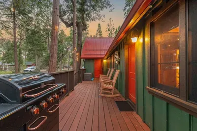 The Gingerbread House | Sauna, HotTub, Lake Access - image 73 of 89