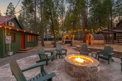The Gingerbread House | Sauna, HotTub, Lake Access - image 39 of 89