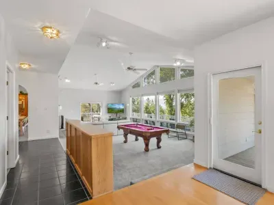 49616 Meadowwood Rd-38