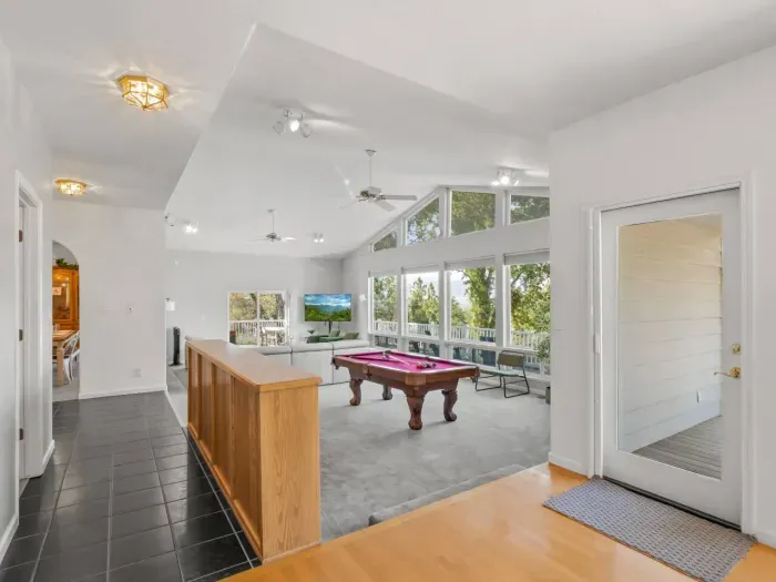 49616 Meadowwood Rd-38