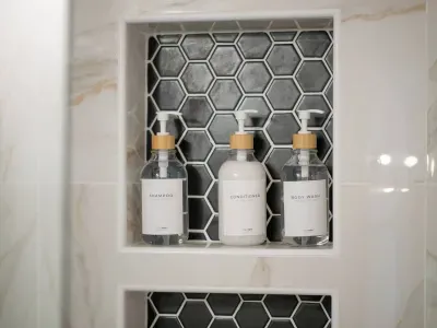 All showers have shampoo, conditioner, and body wash.